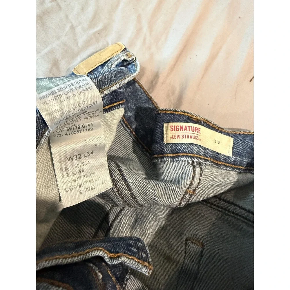 Signature Levi Strauss & Co. brand signature